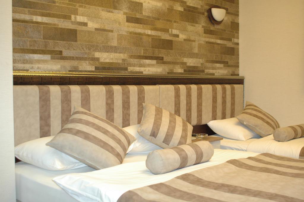 Saray Otel İzmir