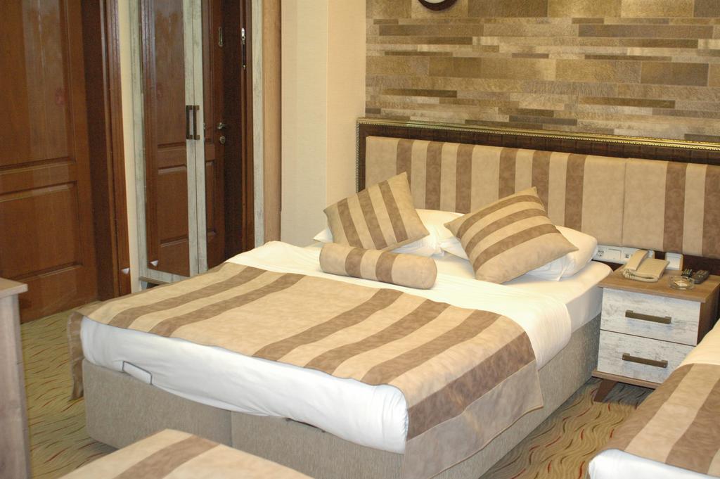 Saray Otel